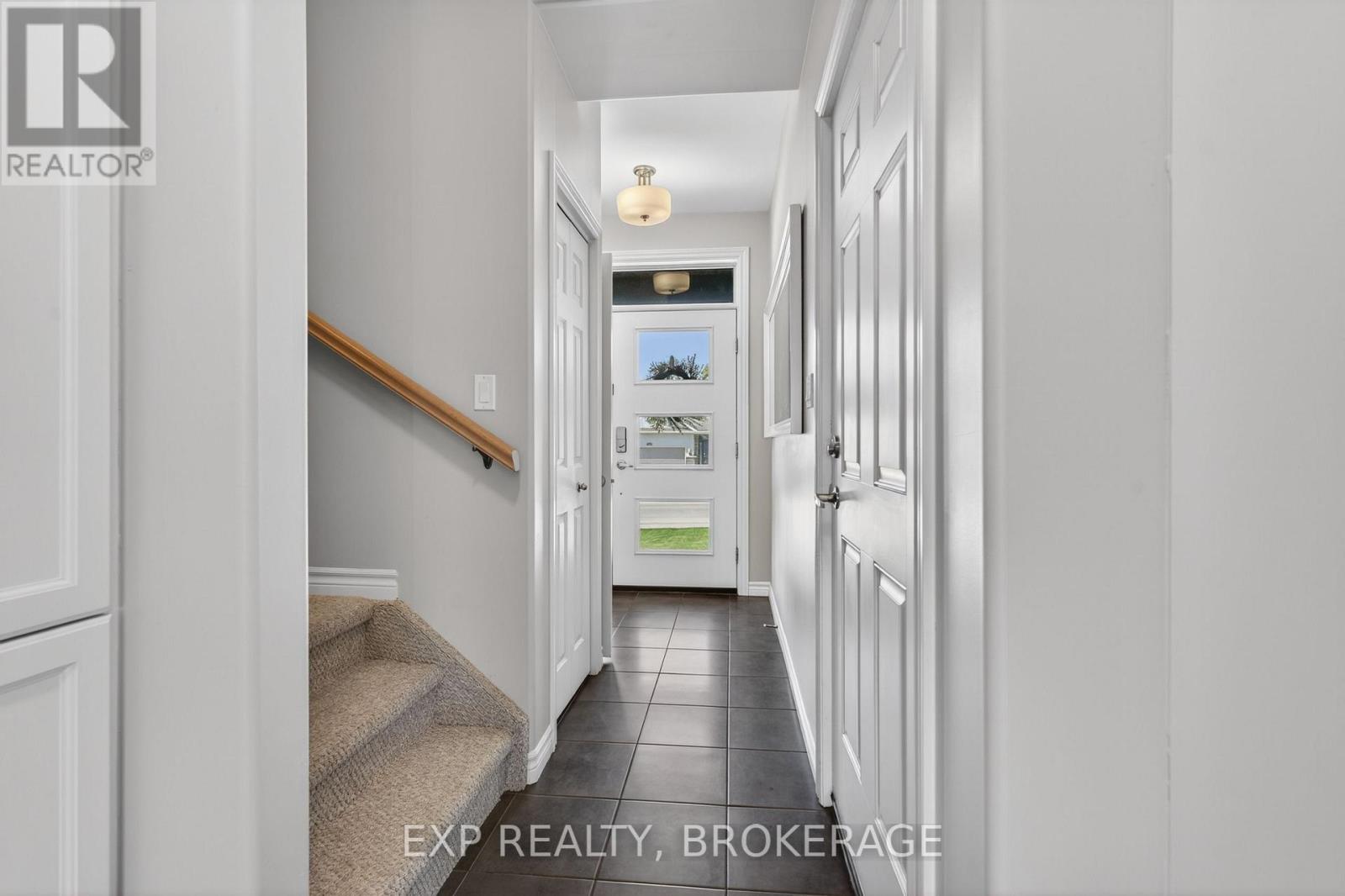 20 Ledgerock Court, Quinte West, Ontario  K8R 0A1 - Photo 8 - X13246348