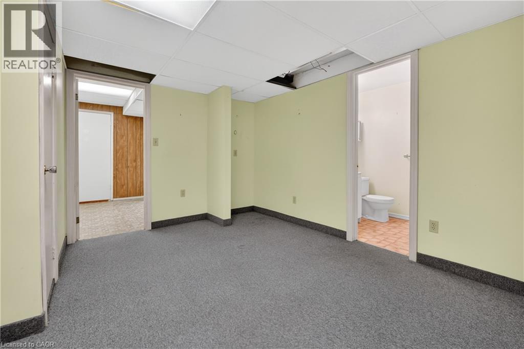 9 Wentworth Drive Unit# 2, Grimsby, Ontario  L3M 5H9 - Photo 24 - 40836611