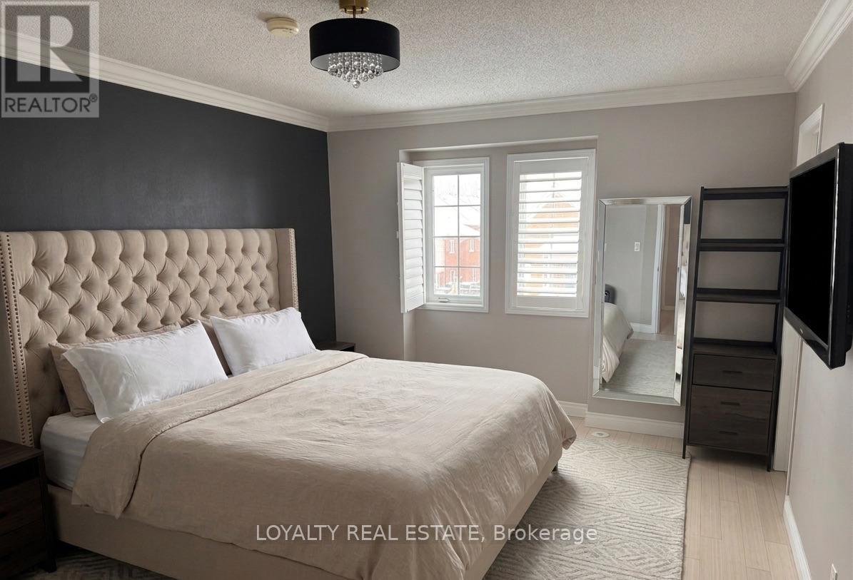 33 Sprucedale Way, Whitby, Ontario  L1N 9T9 - Photo 7 - E13250042