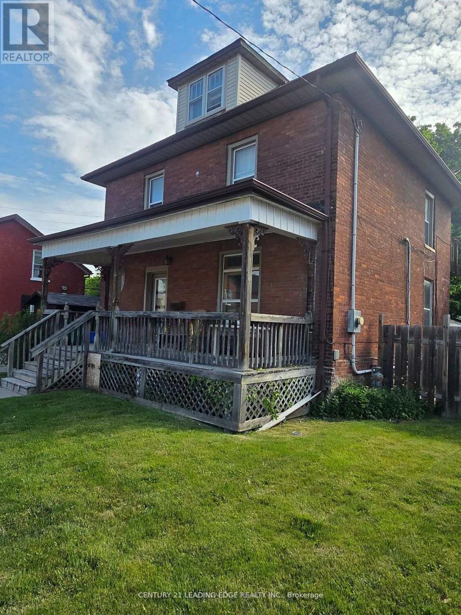 195 Albert Street, Oshawa, Ontario  L1H 4R4 - Photo 3 - E13250066