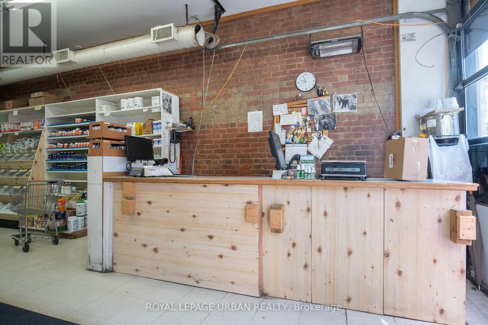 638 Danforth Avenue, Toronto, Ontario  M4K 1R3 - Photo 20 - E13250180