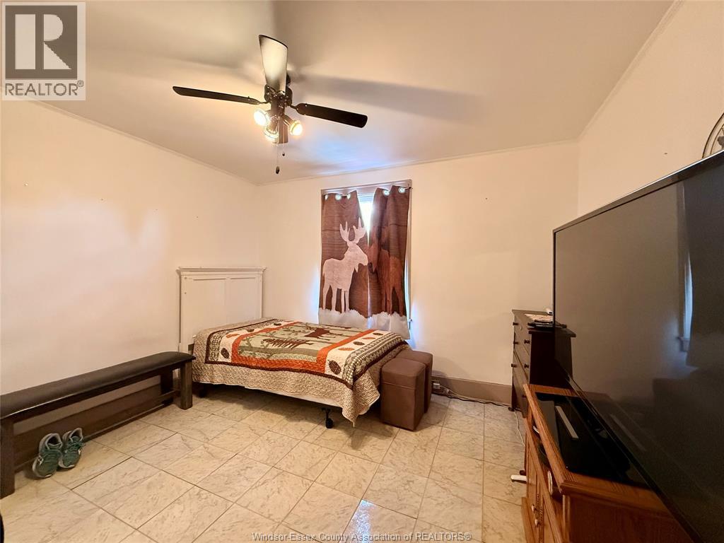 382 Pine Street, Windsor, Ontario  N9A 6E2 - Photo 6 - 26013312