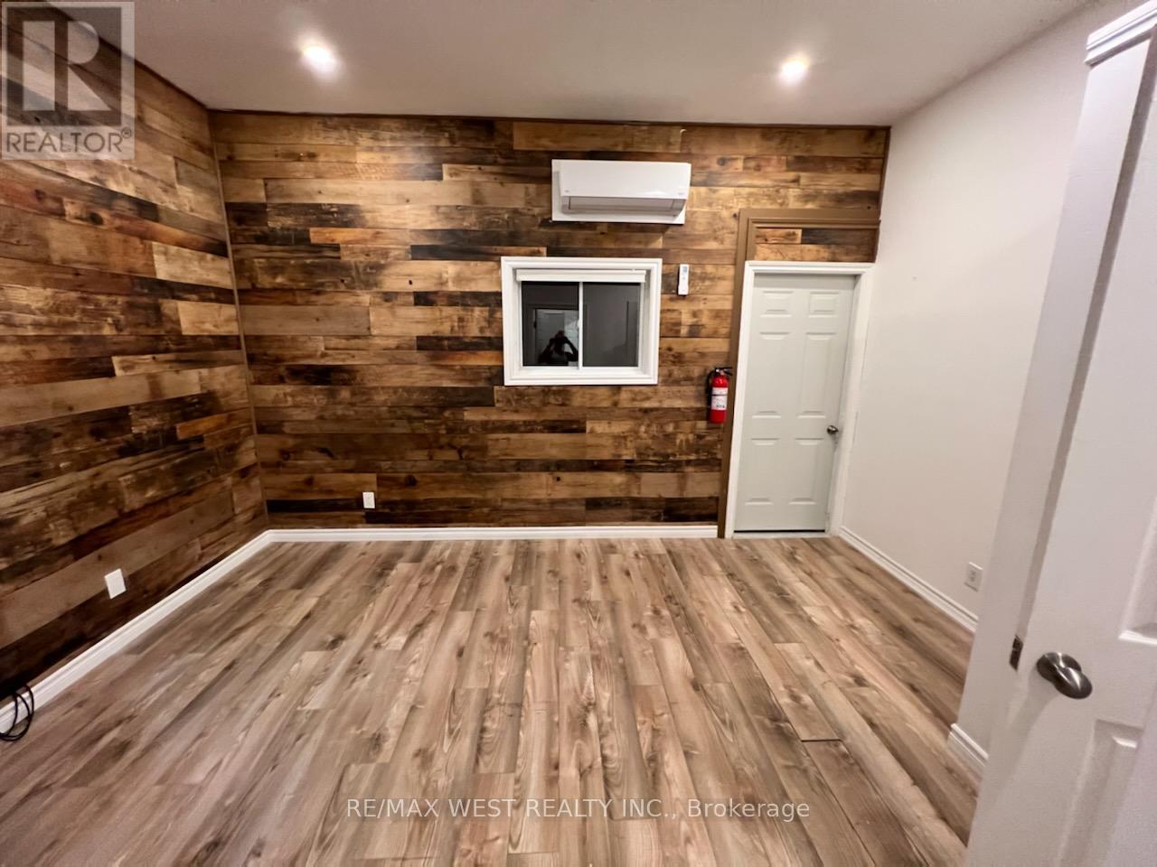 Garage - 16632 York Durham Line, Whitchurch-Stouffville, Ontario  L4A 3L8 - Photo 18 - N13250026
