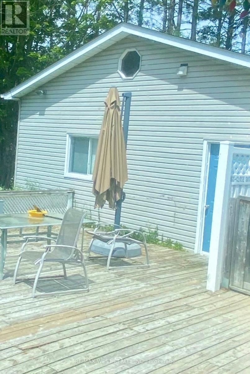 Garage - 16632 York Durham Line, Whitchurch-Stouffville, Ontario  L4A 3L8 - Photo 6 - N13250026