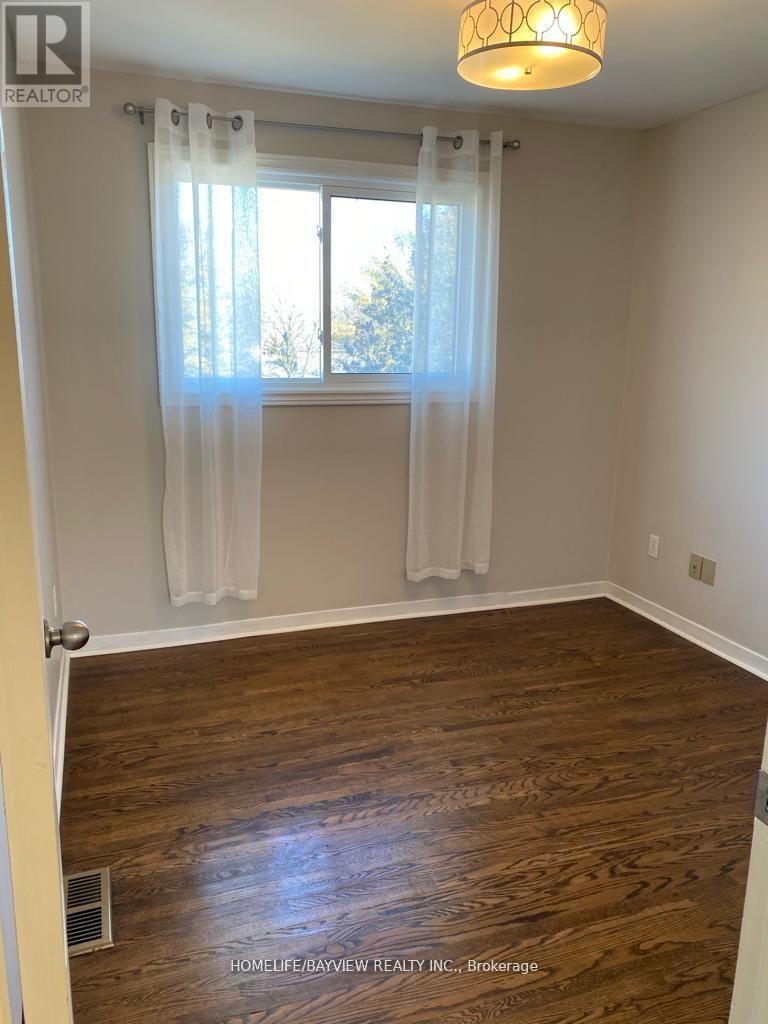 70 Beswick Drive, Newmarket, Ontario  L3Y 5B8 - Photo 11 - N13250168