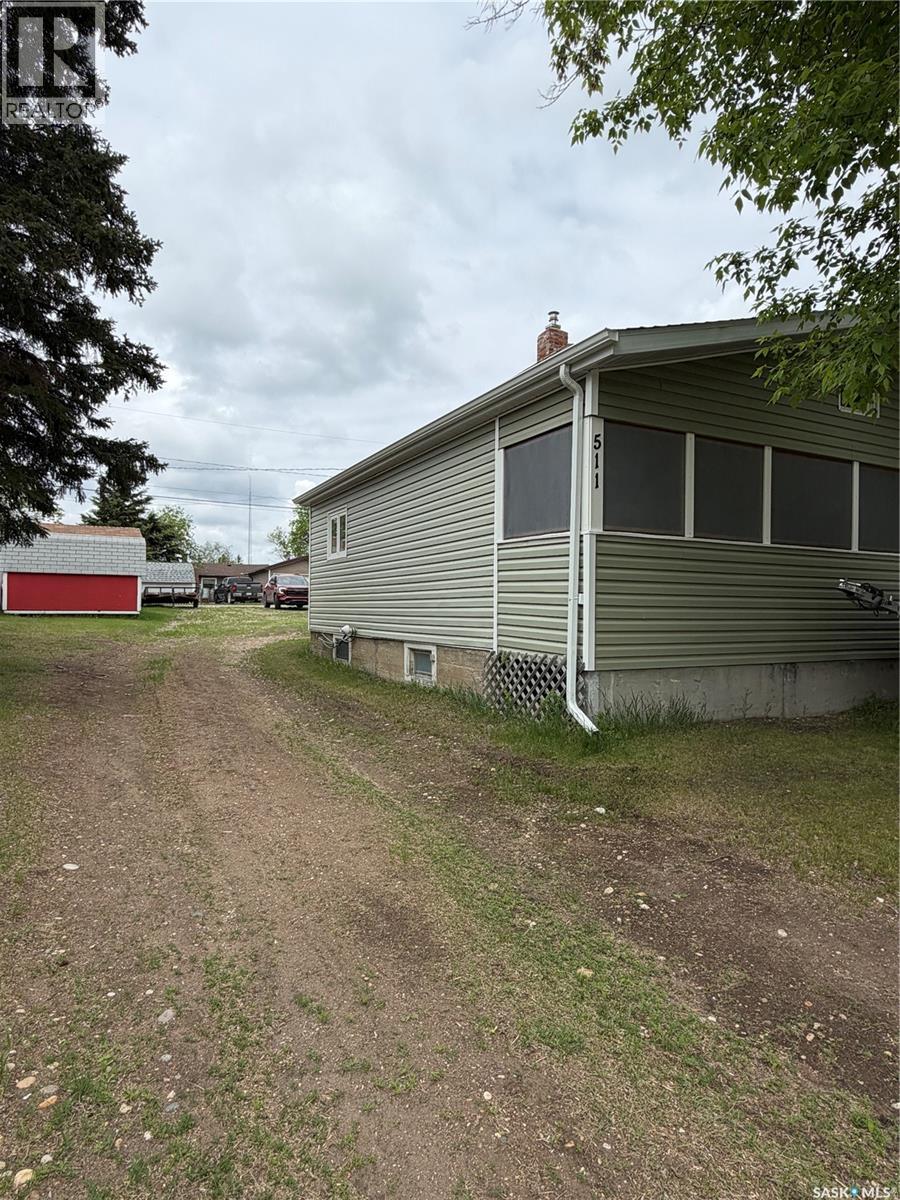 511 Albert Street, Hudson Bay, Saskatchewan  S0E 0Y0 - Photo 35 - SK033043