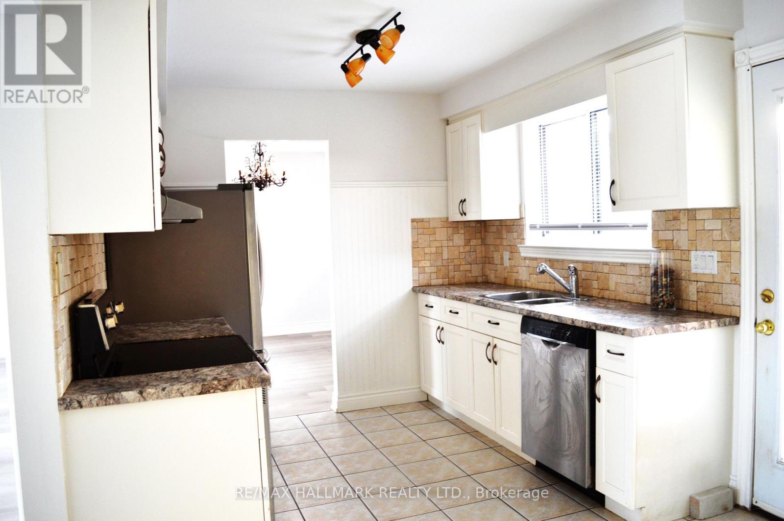 Main - 25 Glenridge Road, Barrie (Allandale Heights), Ontario  L4N 2X9 - Photo 8 - S13249956