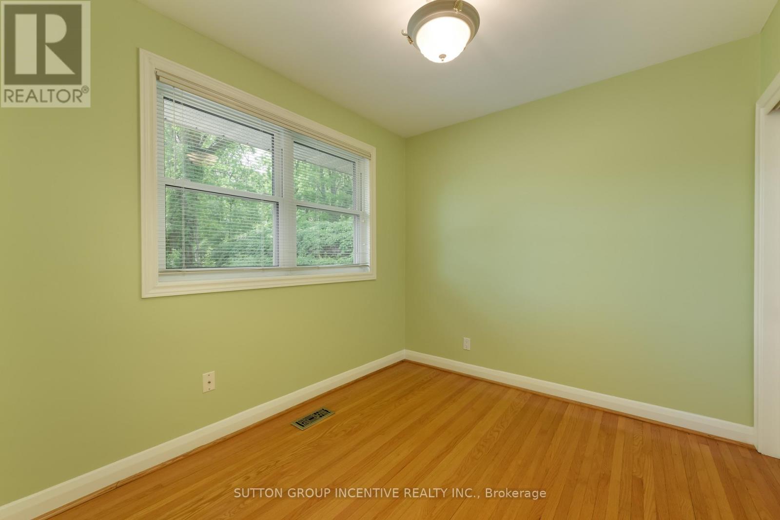 81 Letitia Street, Barrie, Ontario  L4N 1P3 - Photo 23 - S13250032