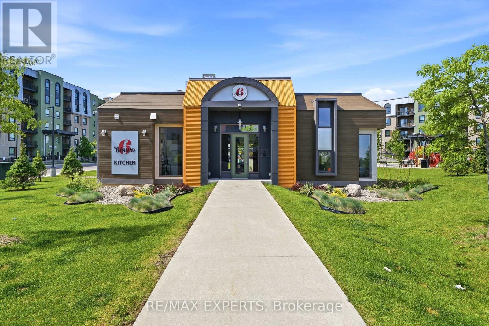 103 - 4 Spice Way, Barrie, Ontario  L9J 0M2 - Photo 37 - S13250330