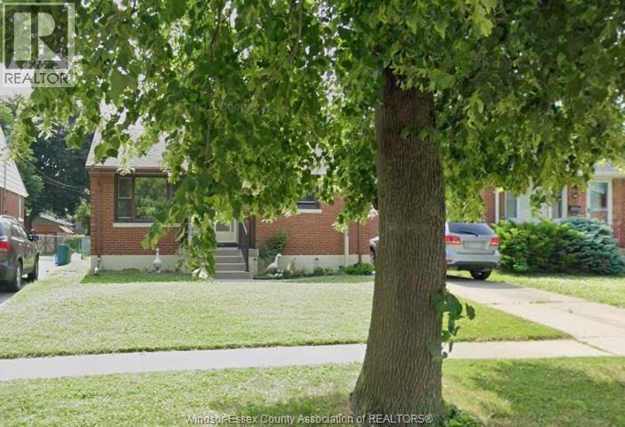 3833 Vaughan, Windsor, Ontario  N9C 1Z6 - Photo 1 - 26013322