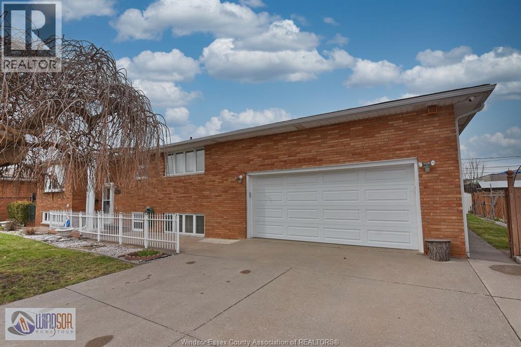 1435 St. Clair Avenue, Windsor, Ontario  N9B 3K7 - Photo 4 - 26013319
