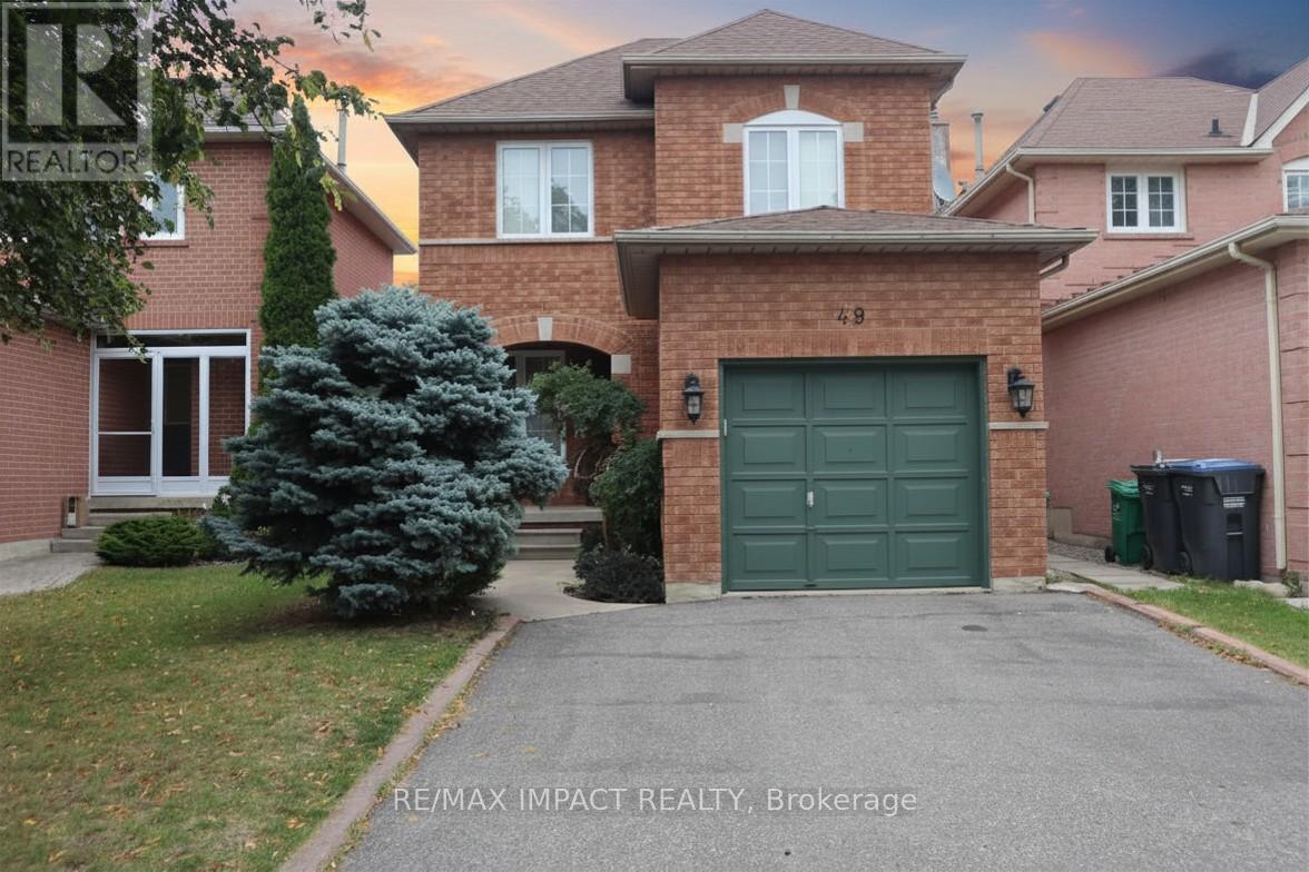 49 HOOD CRESCENT, Brampton, Ontario