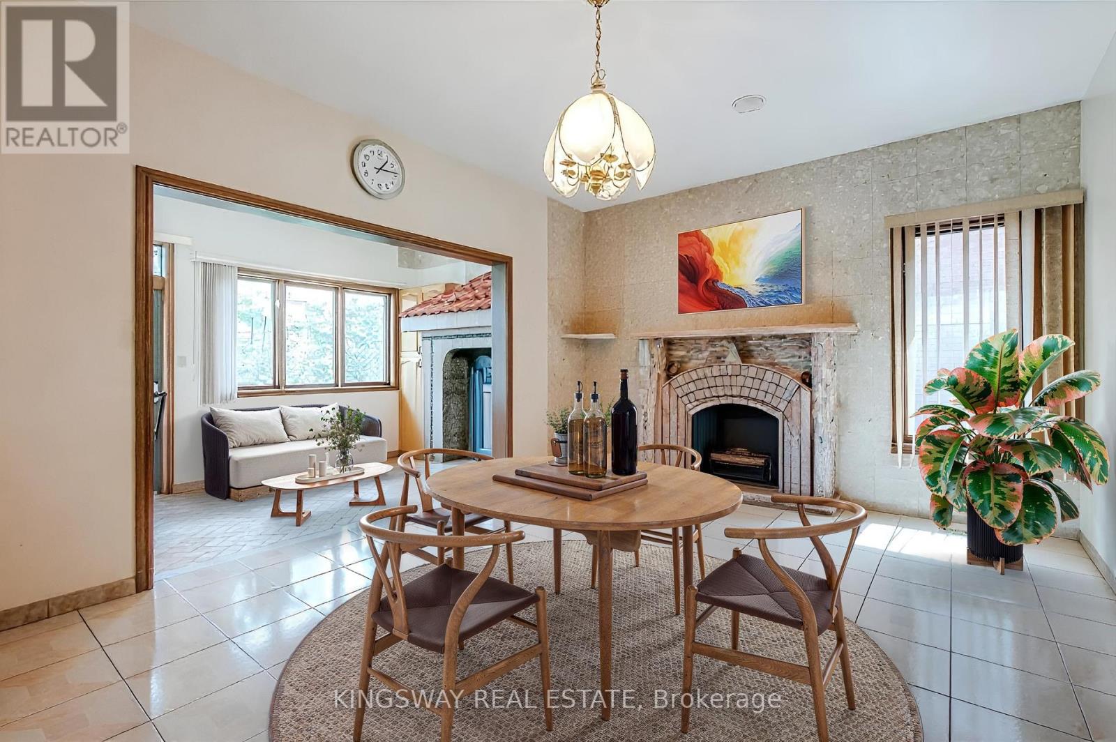 27 Mulholland Avenue, Toronto, Ontario  M6A 2S1 - Photo 7 - W13250012