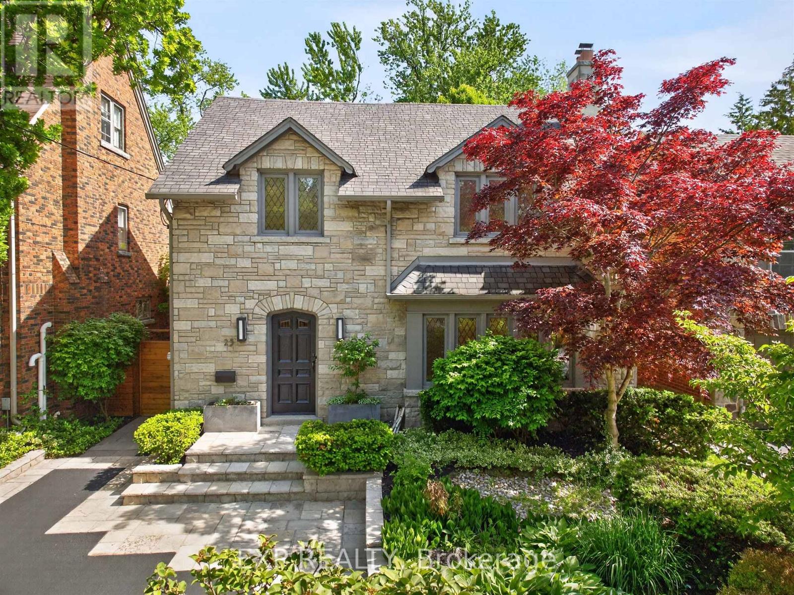 25 Kingsgarden Road, Toronto, Ontario  M8X 1S7 - Photo 2 - W13250014
