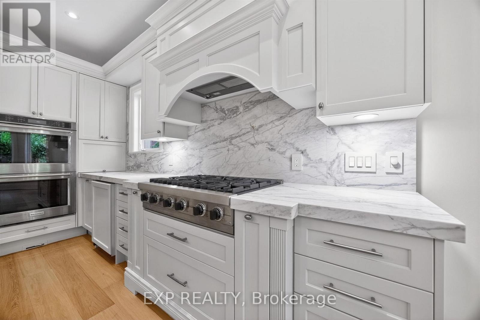 25 Kingsgarden Road, Toronto, Ontario  M8X 1S7 - Photo 22 - W13250014