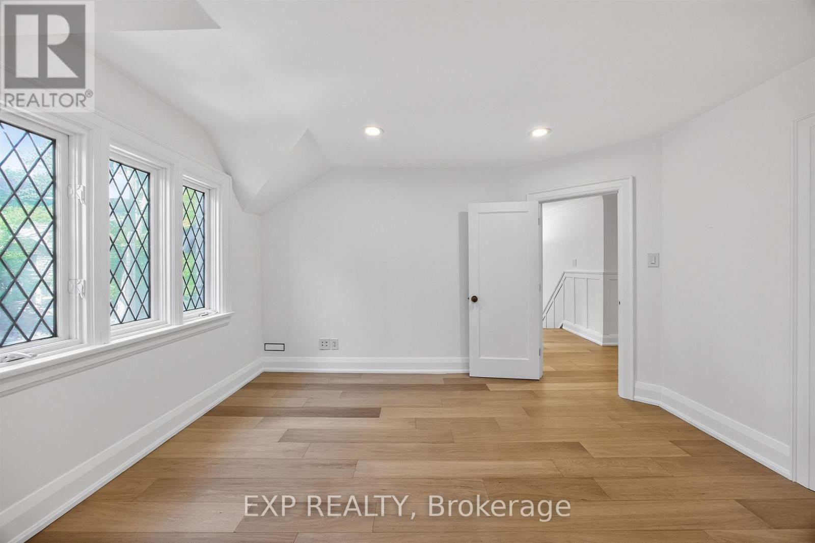 25 Kingsgarden Road, Toronto, Ontario  M8X 1S7 - Photo 35 - W13250014