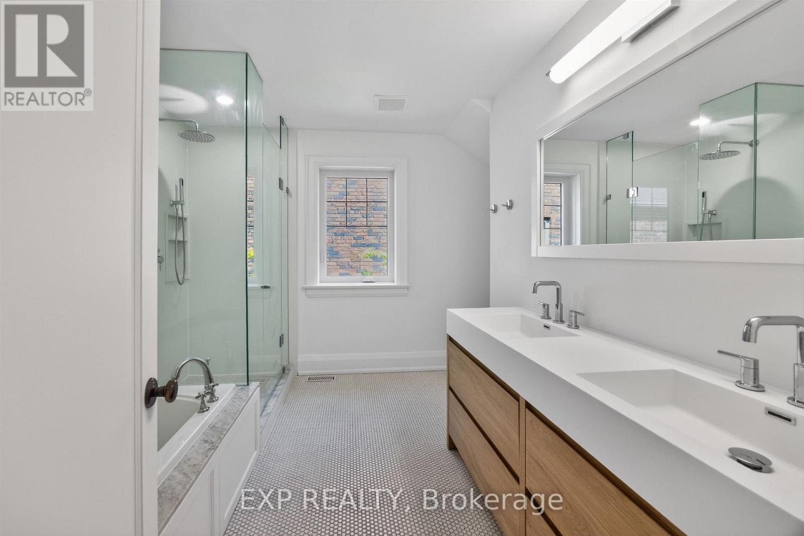 25 Kingsgarden Road, Toronto, Ontario  M8X 1S7 - Photo 37 - W13250014