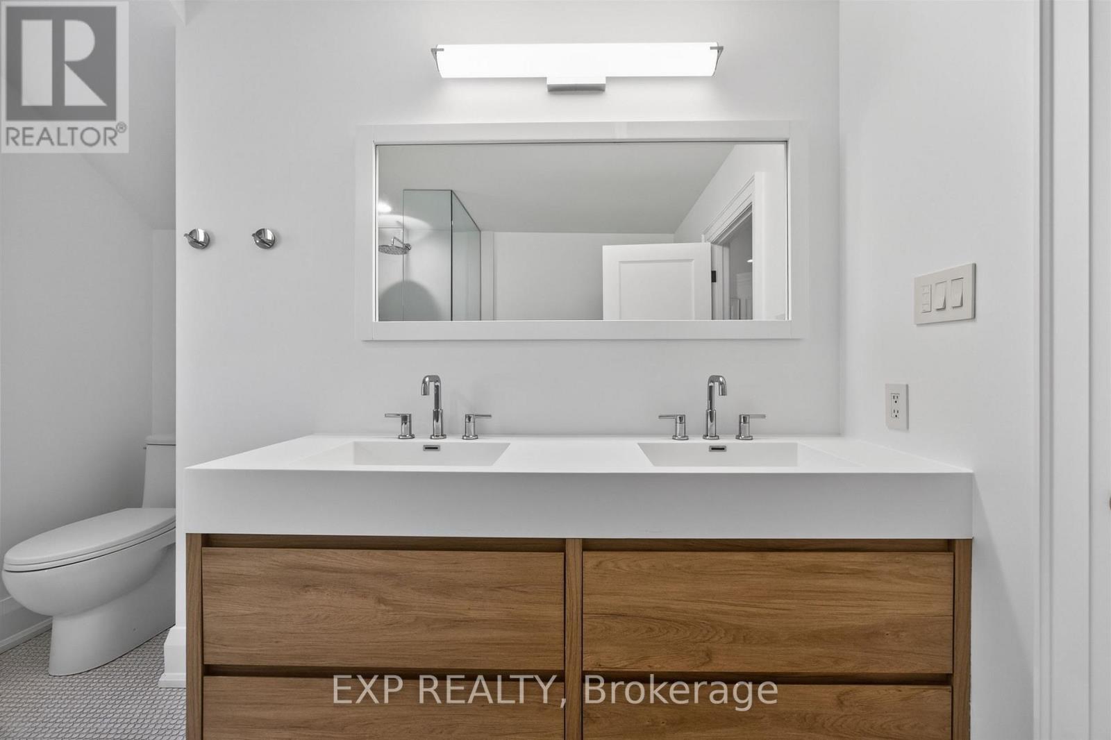 25 Kingsgarden Road, Toronto, Ontario  M8X 1S7 - Photo 38 - W13250014
