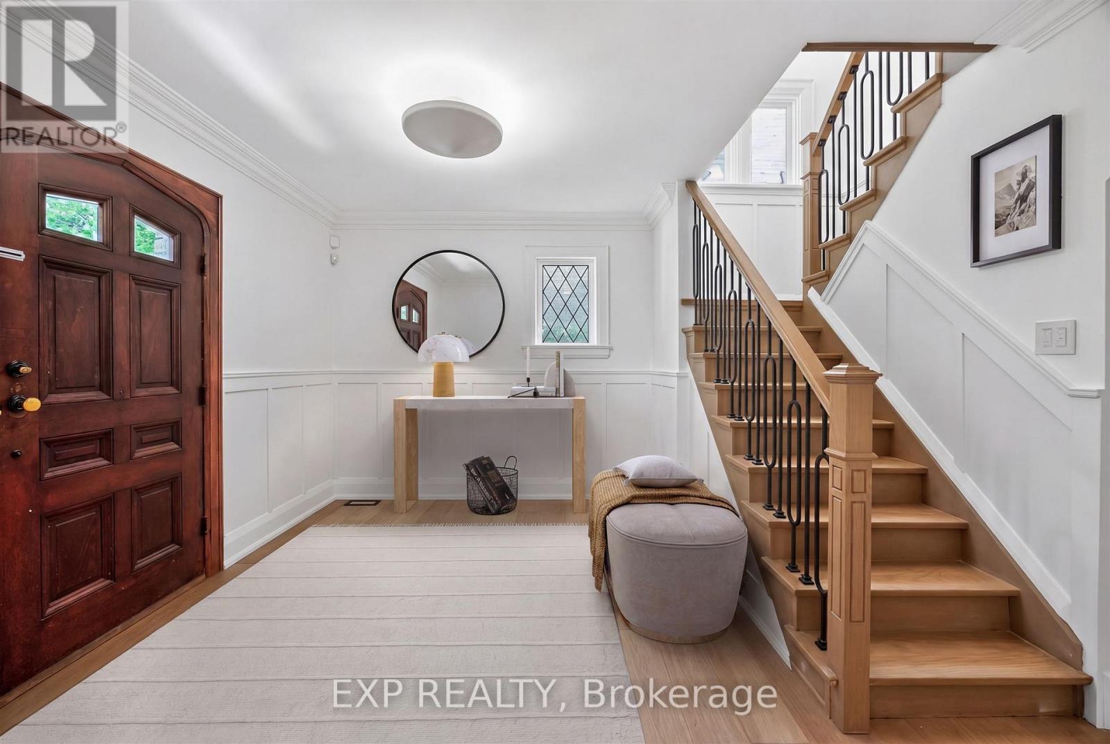 25 Kingsgarden Road, Toronto, Ontario  M8X 1S7 - Photo 7 - W13250014