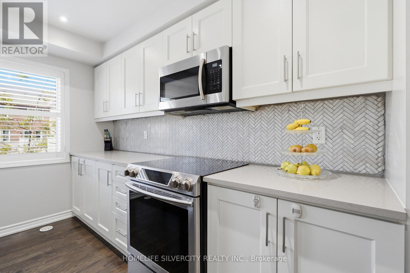 3085 Mistletoe Gardens, Oakville, Ontario  L6M 0Y7 - Photo 12 - W13250046