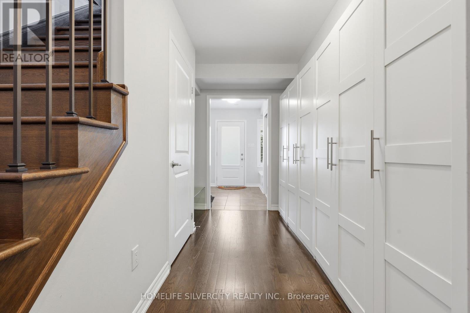 3085 Mistletoe Gardens, Oakville, Ontario  L6M 0Y7 - Photo 5 - W13250046