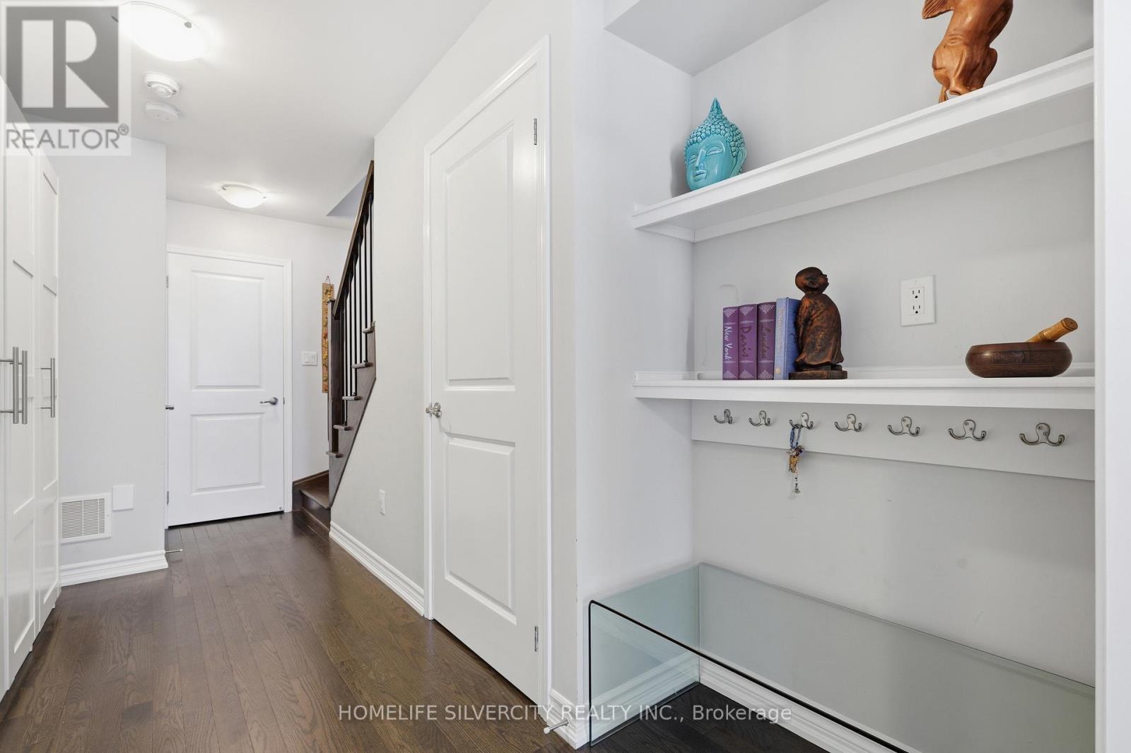 3085 Mistletoe Gardens, Oakville, Ontario  L6M 0Y7 - Photo 7 - W13250046