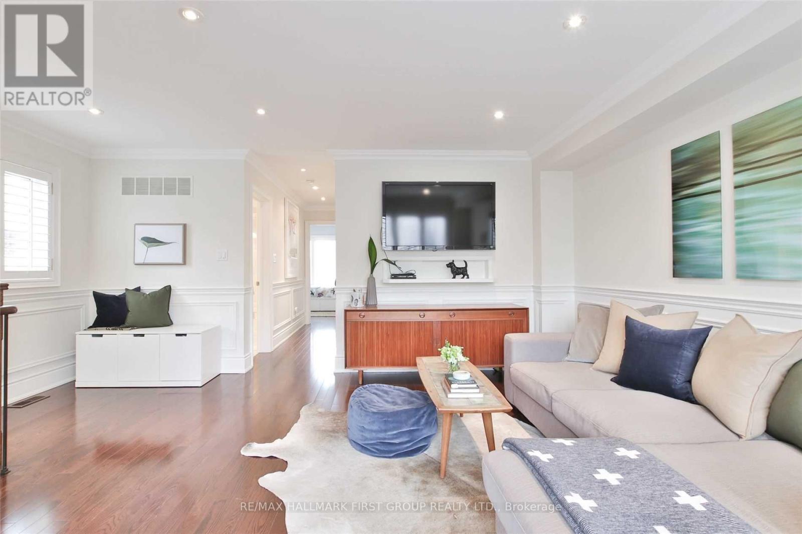 329 Dalesford Road, Toronto, Ontario  M8Y 1G8 - Photo 20 - W13250096
