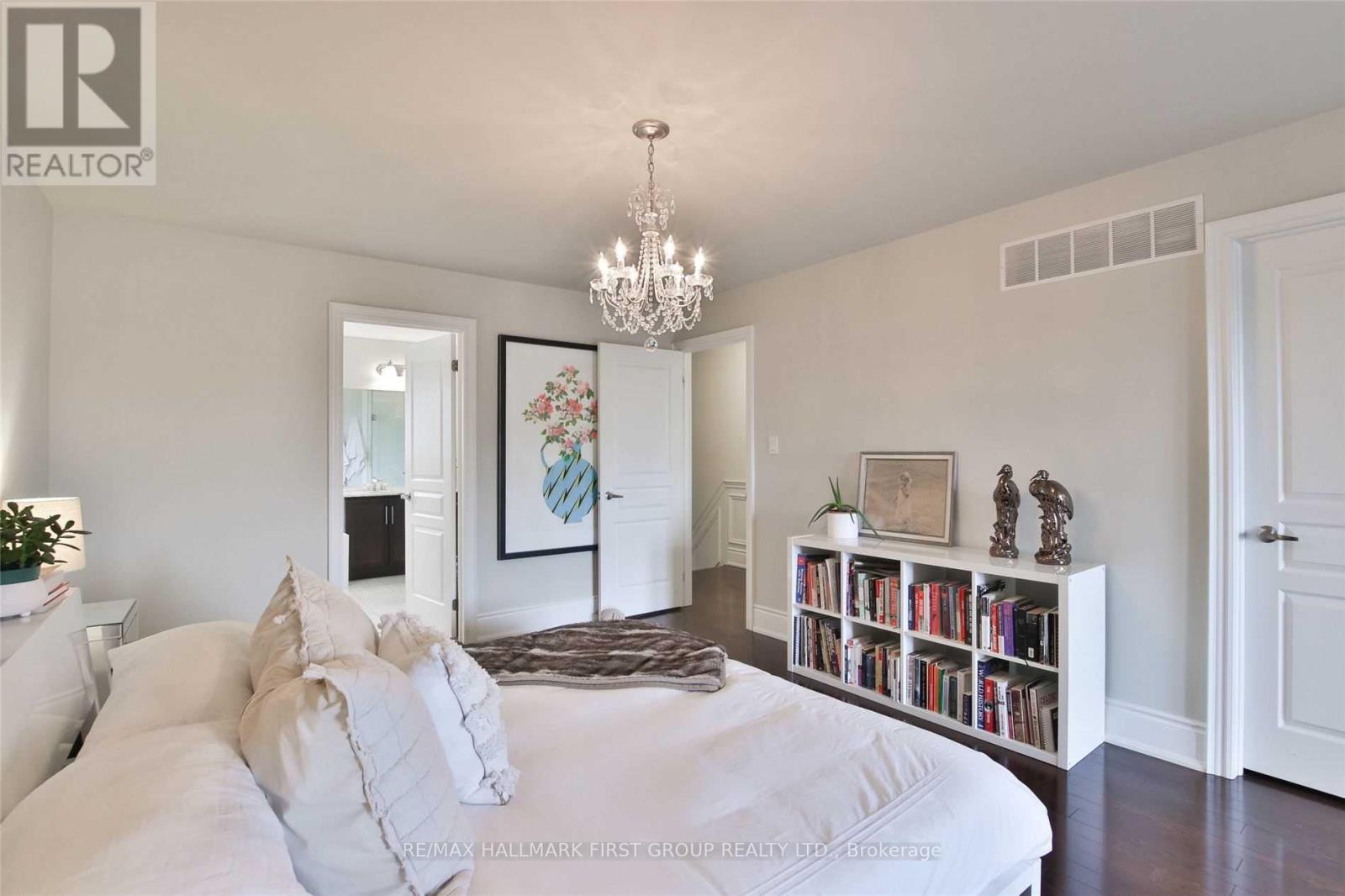 329 Dalesford Road, Toronto, Ontario  M8Y 1G8 - Photo 28 - W13250096