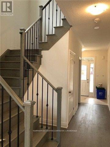 1113 Hamman Way, Milton, Ontario  L9E 1K2 - Photo 3 - W13250164