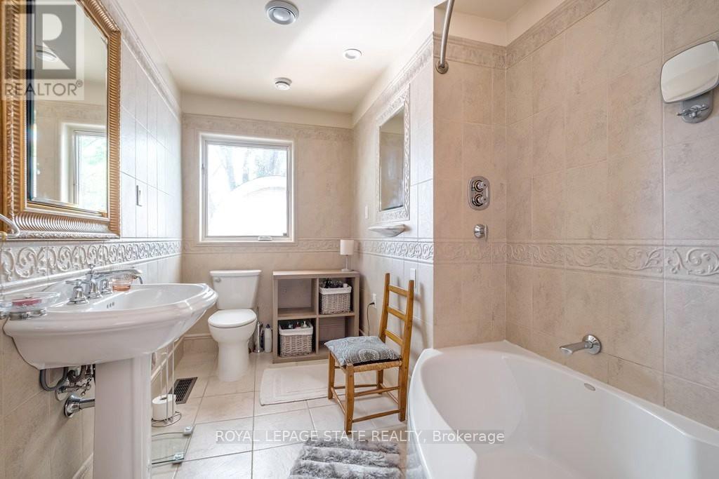 12 Bond Street S, Hamilton, Ontario  L8S 1S7 - Photo 27 - X13250070