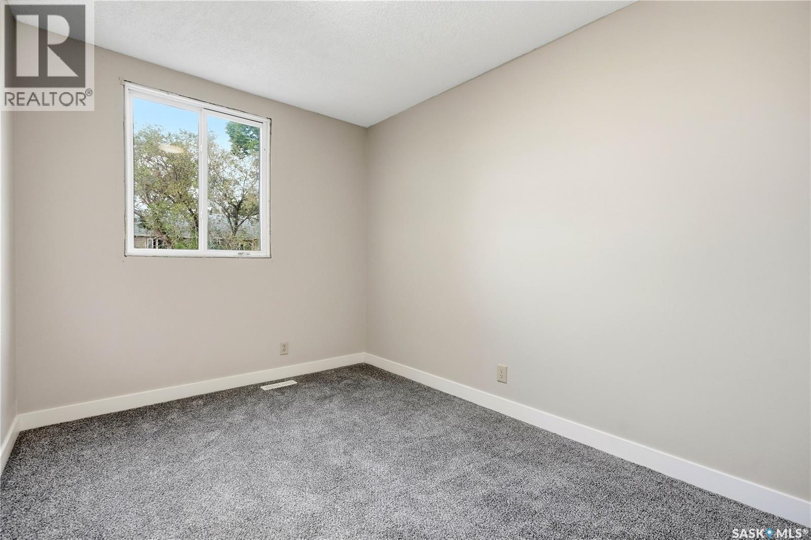 4134 Castle Road, Regina, Saskatchewan  S4S 6A4 - Photo 25 - SK038462