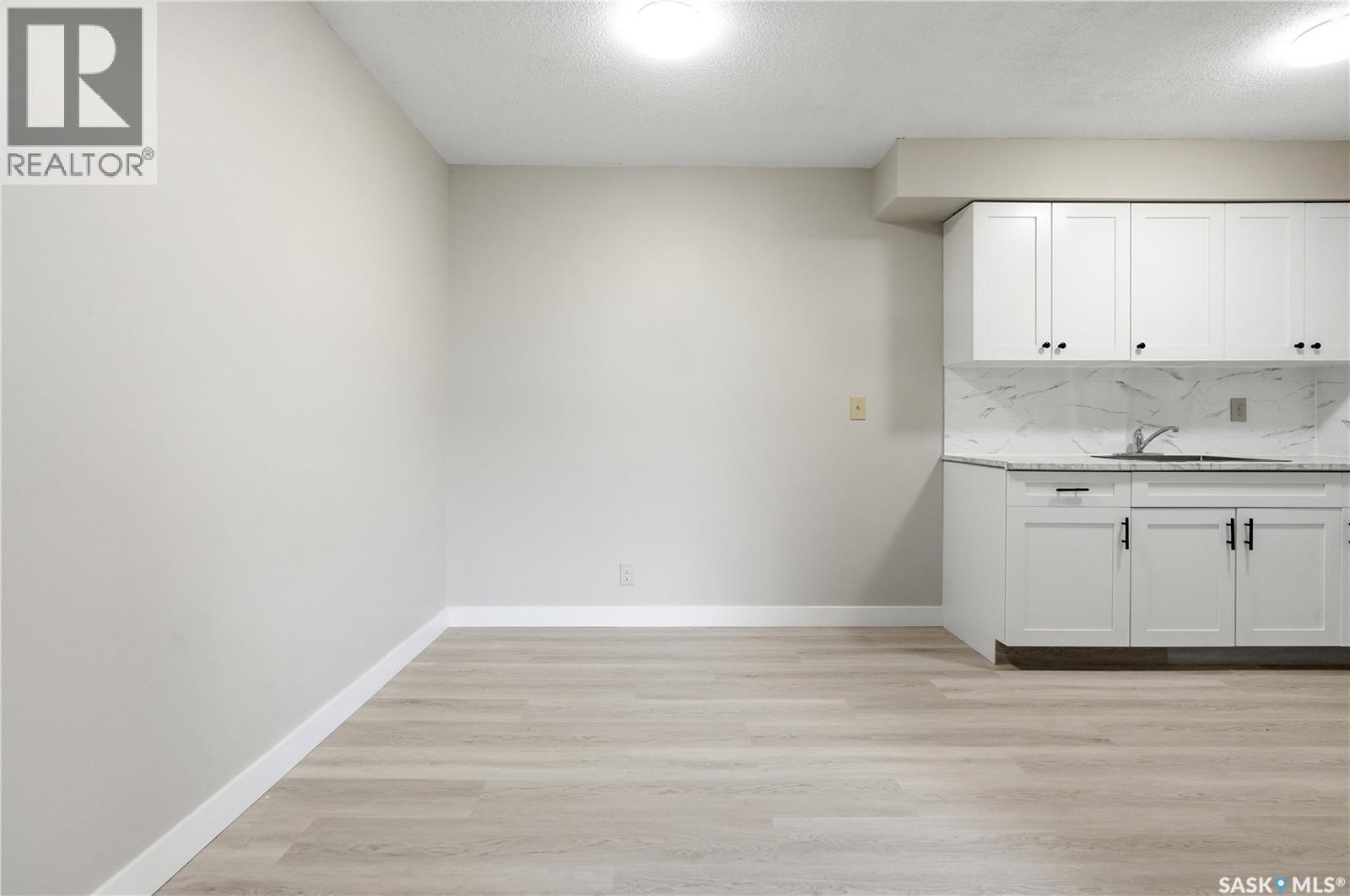 4134 Castle Road, Regina, Saskatchewan  S4S 6A4 - Photo 9 - SK038462