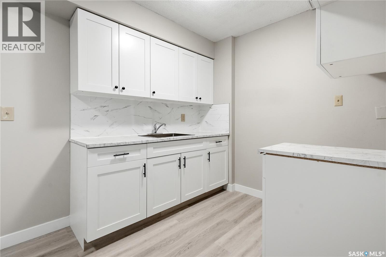 4134 Castle Road, Regina, Saskatchewan  S4S 6A4 - Photo 13 - SK038462