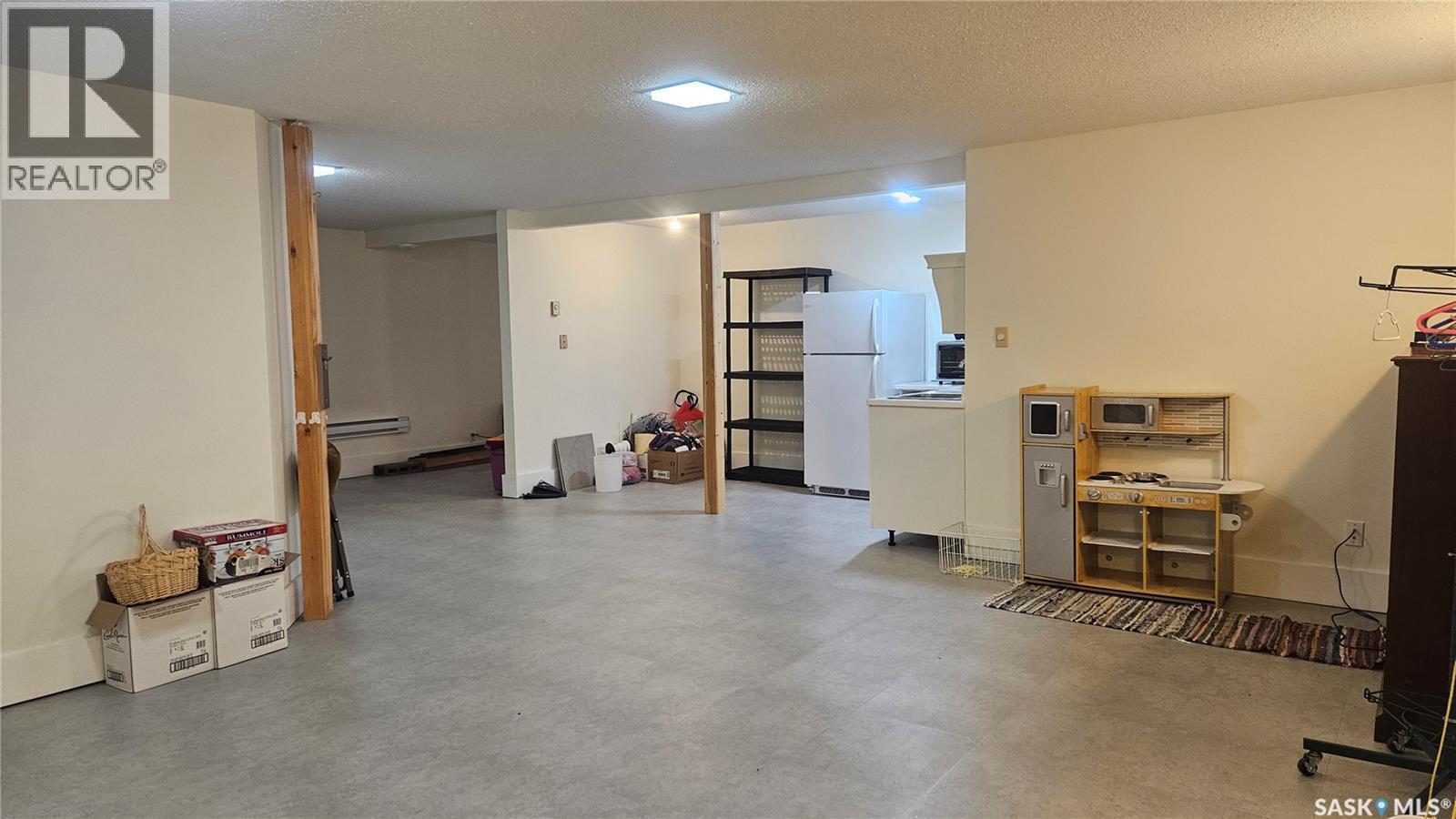 12 3rd Avenue, Weldon, Saskatchewan  S0K 3J0 - Photo 29 - SK038392