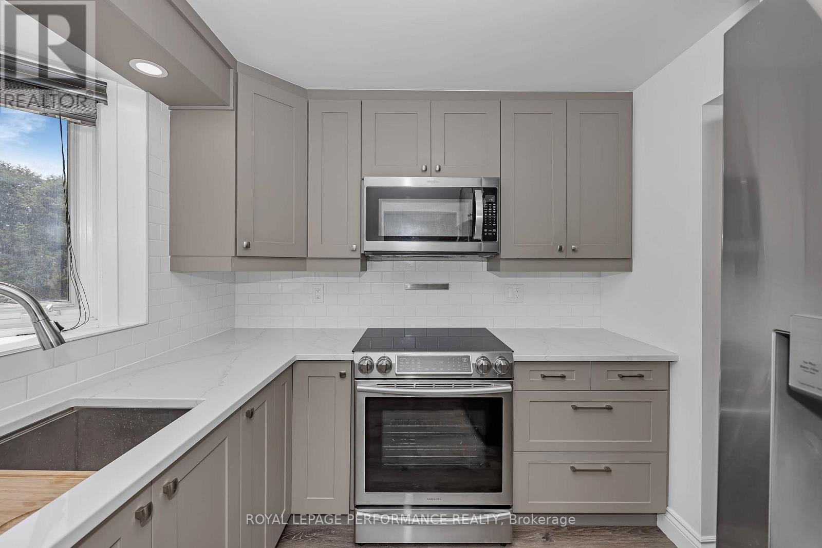 A - 1780 Lamoureux Drive, Ottawa, Ontario  K1E 2N4 - Photo 6 - X13249978