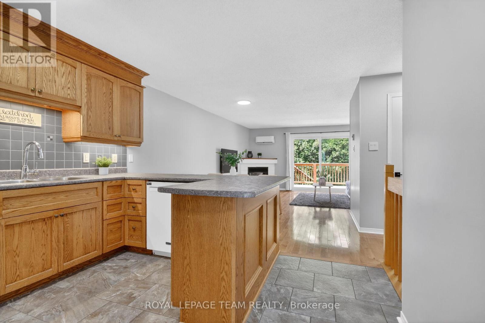 102 - 299 Castor Street, Russell, Ontario  K4R 1E9 - Photo 5 - X13250268