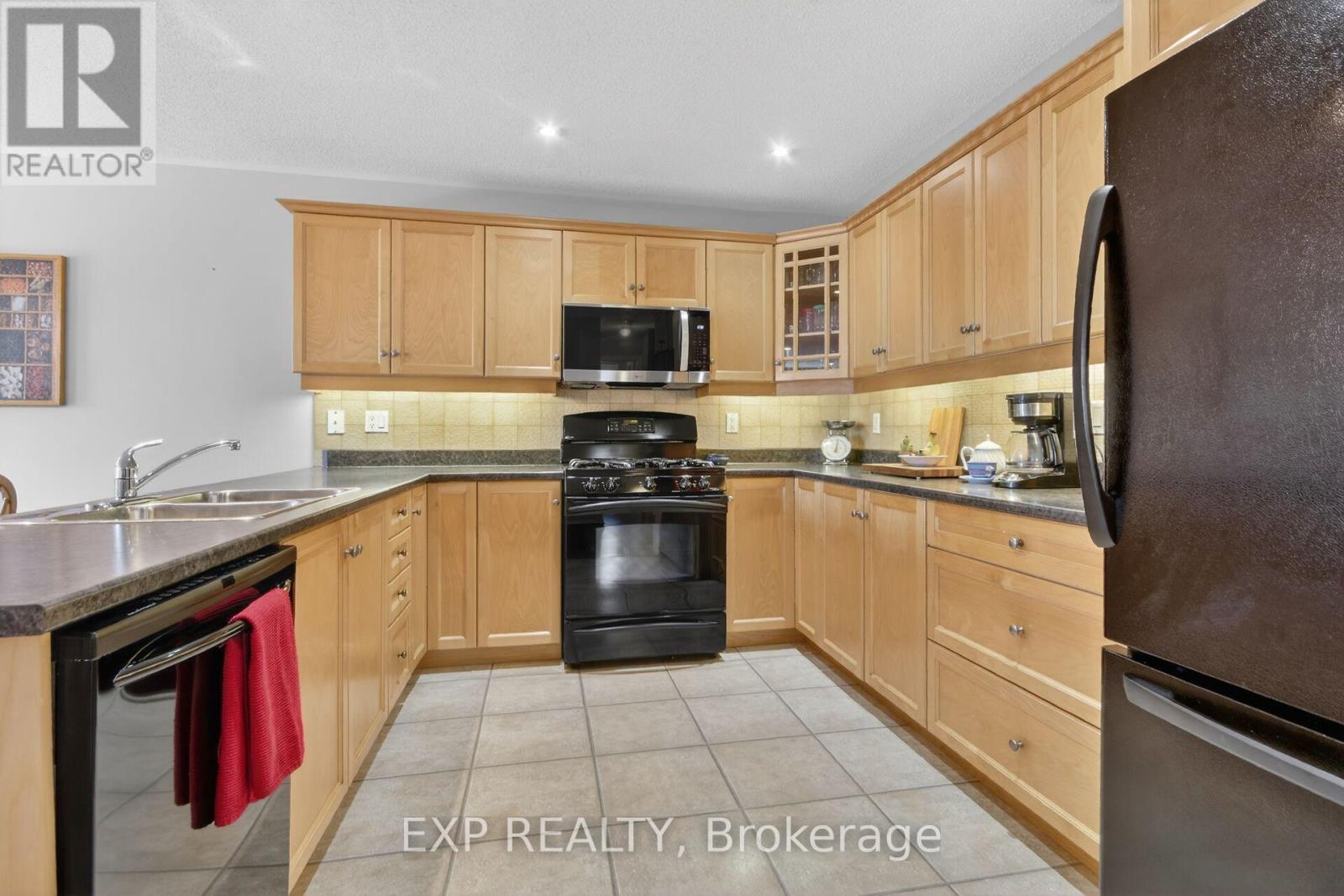 160 Fairbairn Bros Street, Mississippi Mills, Ontario  K0A 1A0 - Photo 10 - X13250464