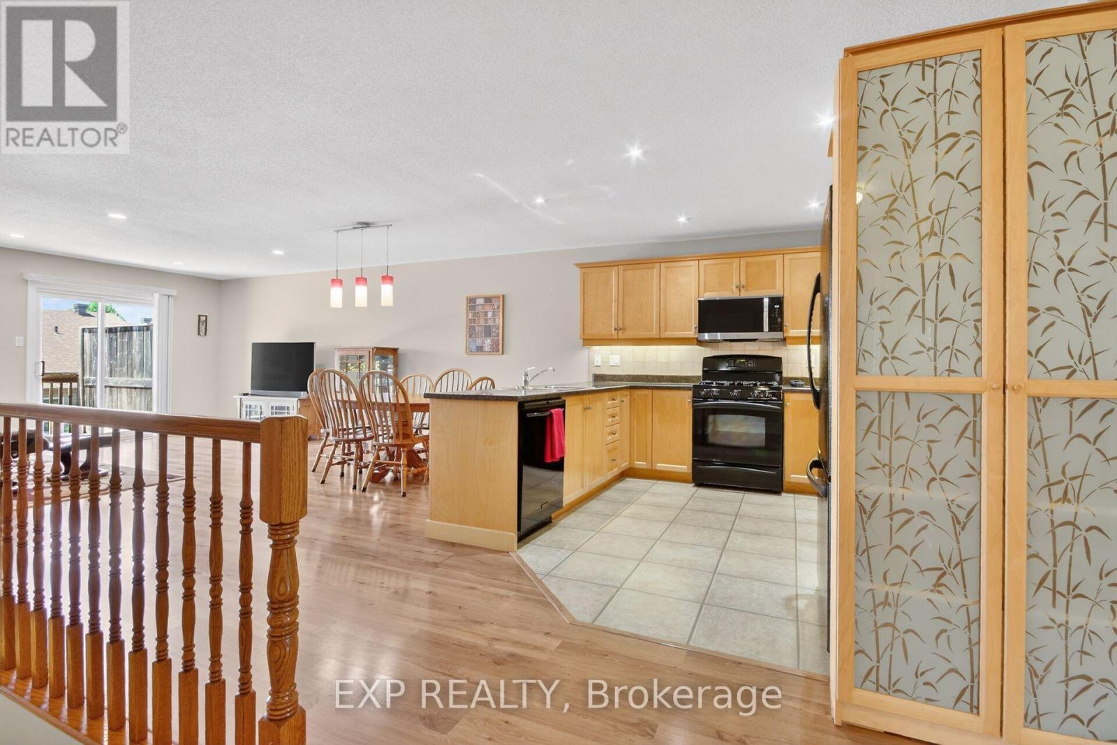 160 Fairbairn Bros Street, Mississippi Mills, Ontario  K0A 1A0 - Photo 6 - X13250464