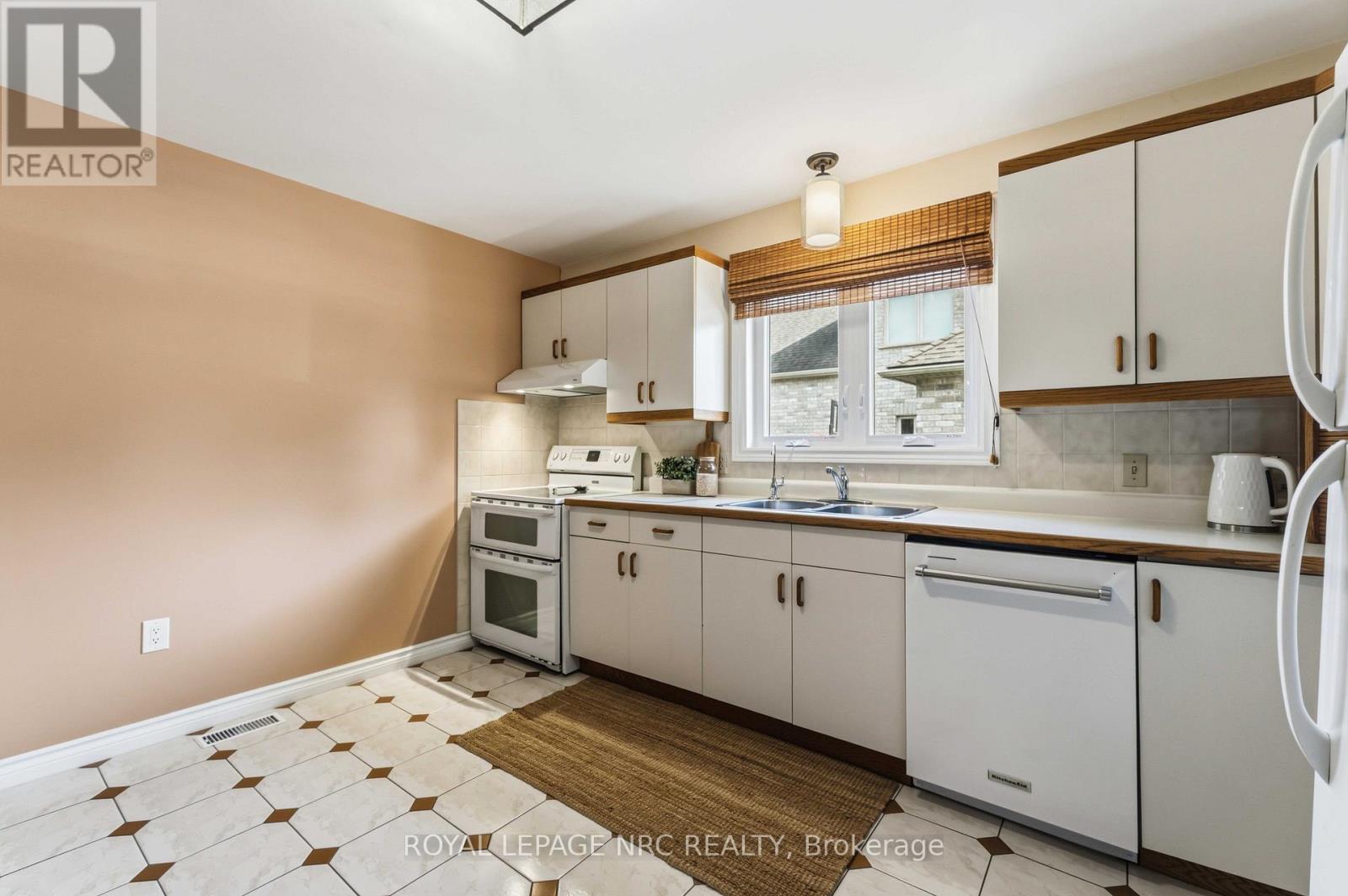 3821 19th Street, Lincoln, Ontario  L0R 1S0 - Photo 8 - X13250134