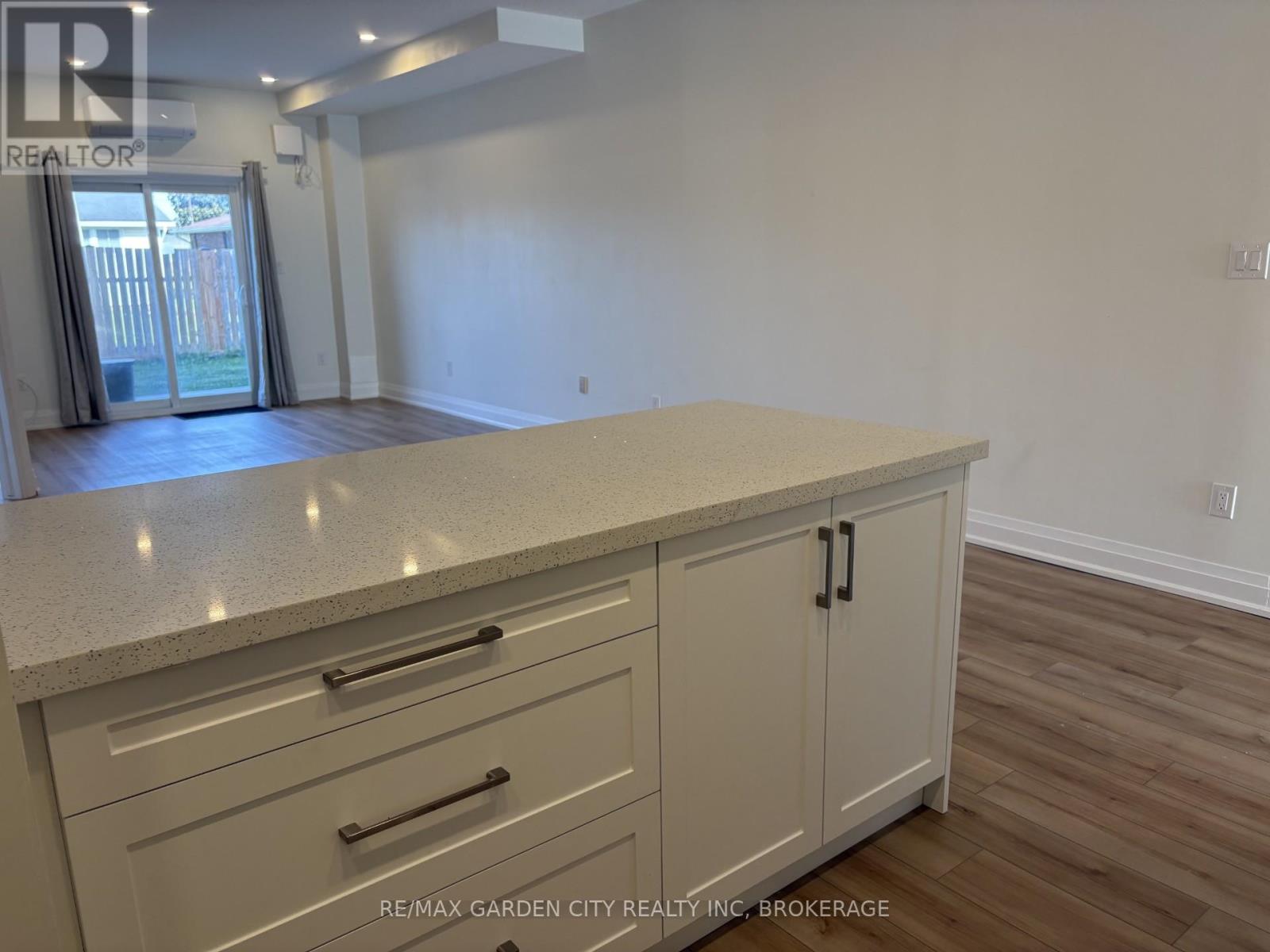 103b - 103 Southworth Street N, Welland, Ontario  L3B 1Y7 - Photo 8 - X13250146