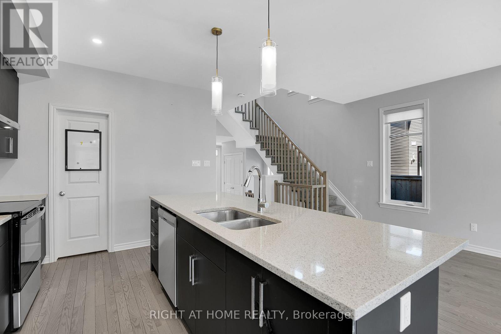 45 Mandevilla Crescent, Ottawa, Ontario  K1T 0Y2 - Photo 14 - X13251162
