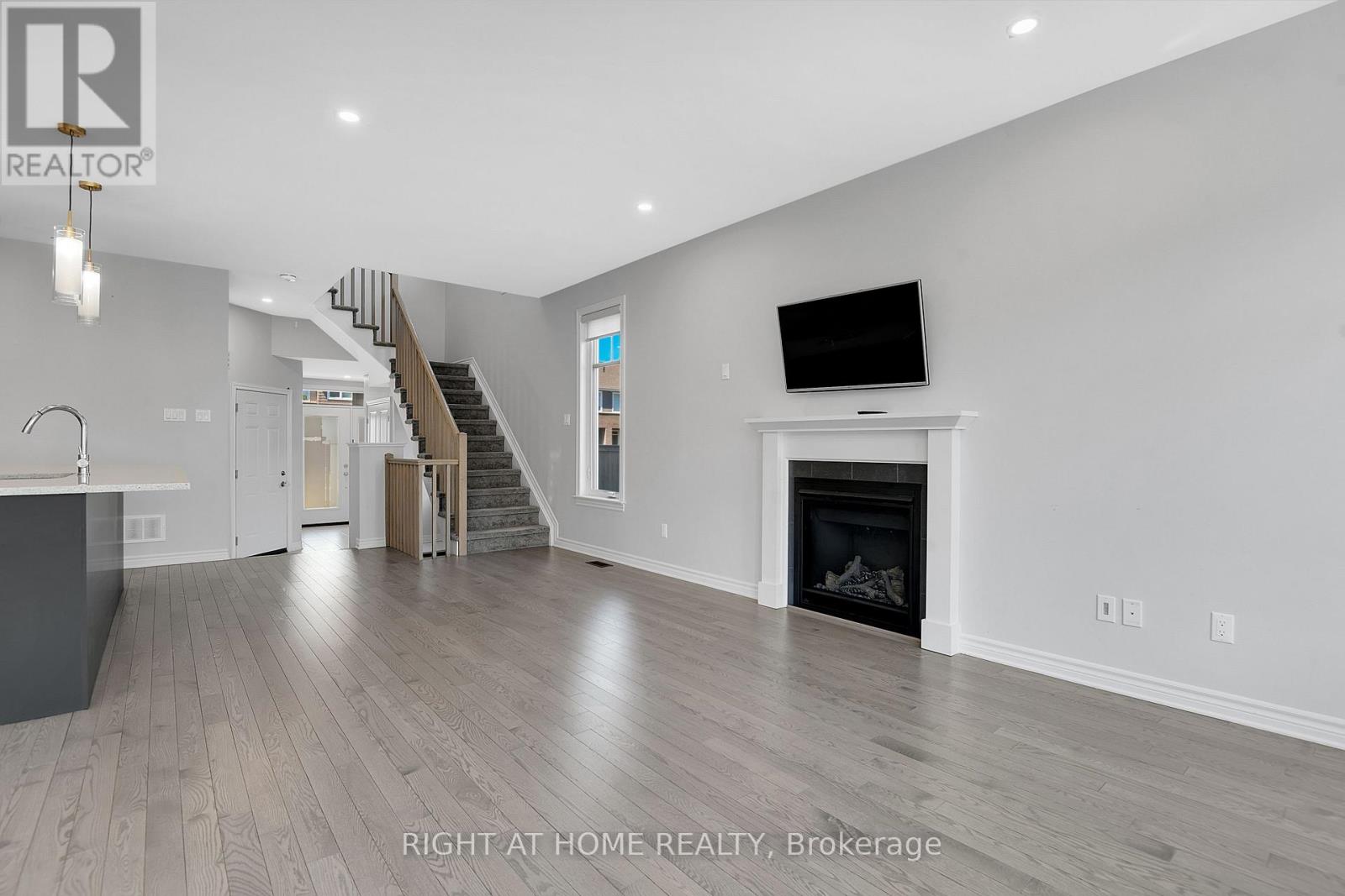 45 Mandevilla Crescent, Ottawa, Ontario  K1T 0Y2 - Photo 10 - X13251162