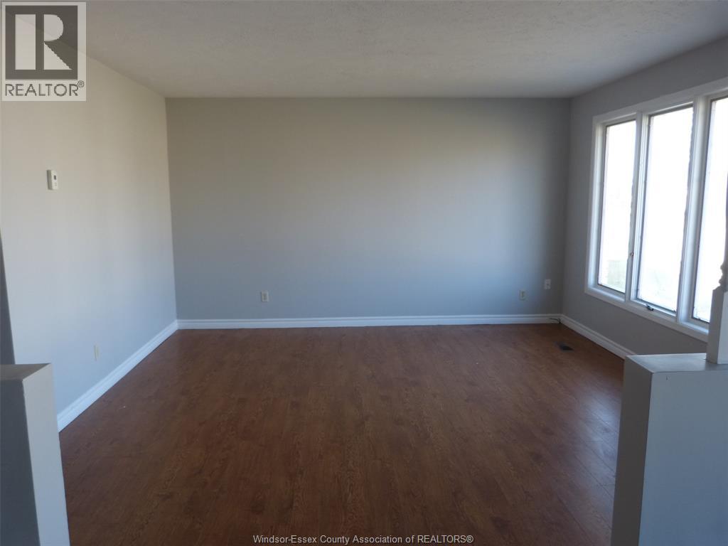 355 Munger Avenue West, Harrow, Ontario  N0R 1G0 - Photo 3 - 26013327