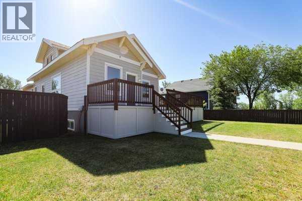 169 Heritage Road S, Magrath, Alberta  T0K 1J0 - Photo 3 - A2302465