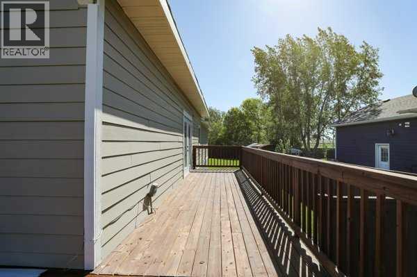 169 Heritage Road S, Magrath, Alberta  T0K 1J0 - Photo 32 - A2302465
