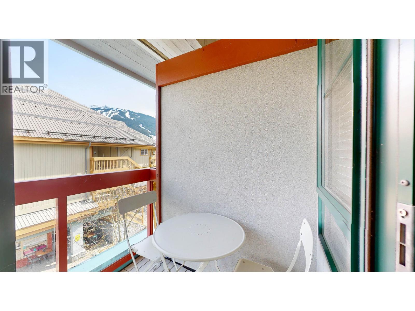 320 4368 Main Street, Whistler, British Columbia  V8E 1B6 - Photo 4 - R3132769