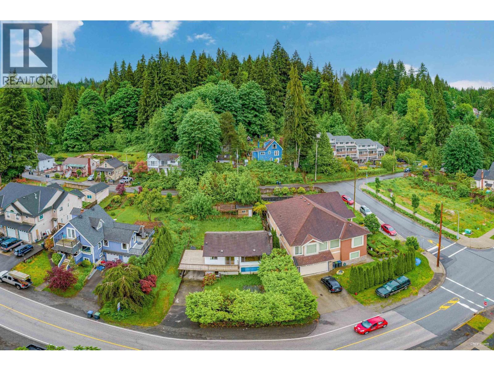 2705 Henry Street, Port Moody, British Columbia  V3H 2J8 - Photo 24 - R3132028