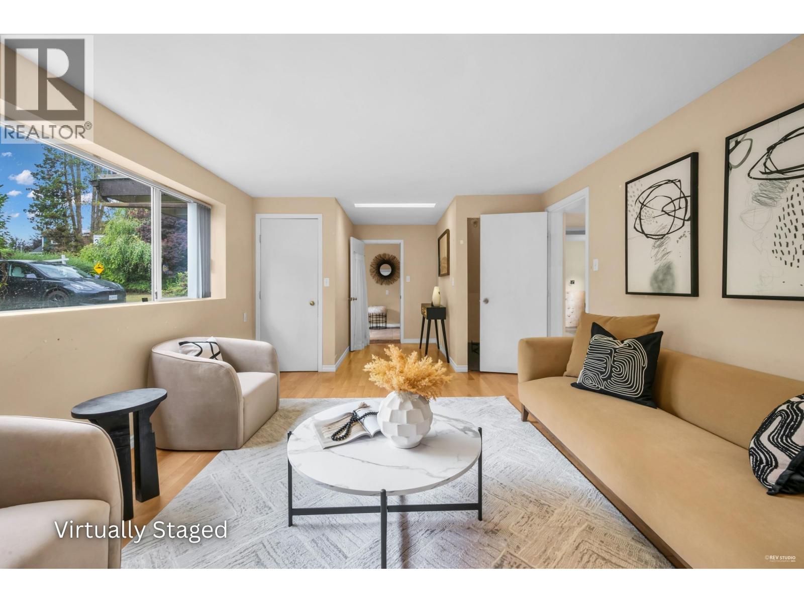 2705 Henry Street, Port Moody, British Columbia  V3H 2J8 - Photo 5 - R3132028