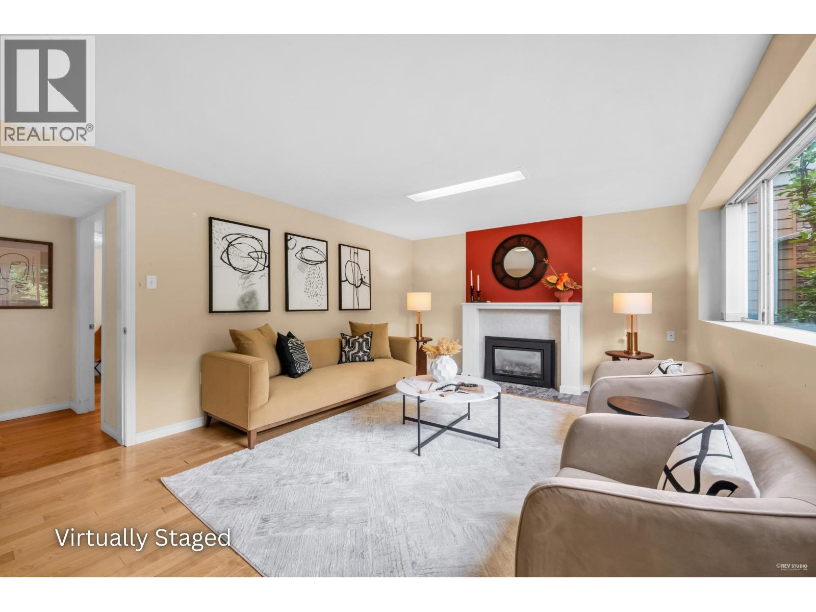 2705 Henry Street, Port Moody, British Columbia  V3H 2J8 - Photo 3 - R3132028