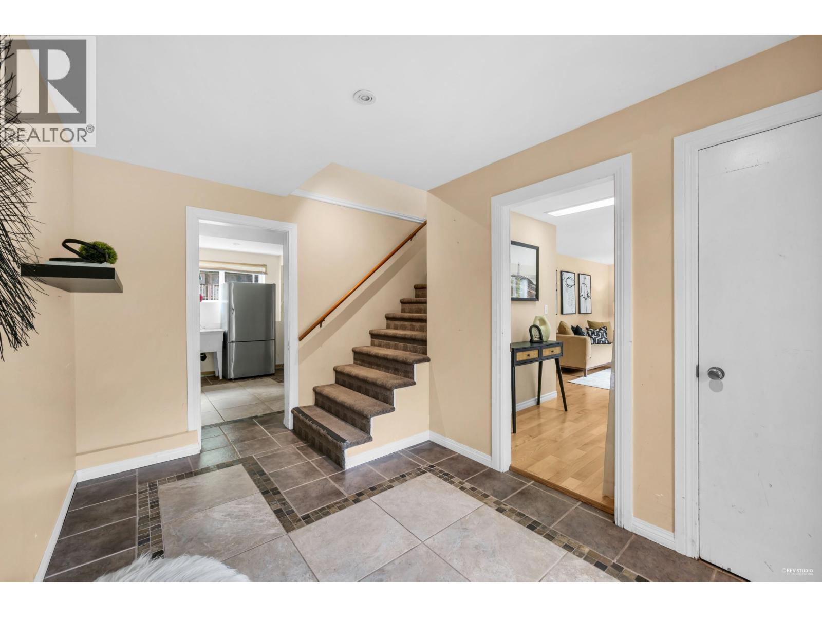 2705 Henry Street, Port Moody, British Columbia  V3H 2J8 - Photo 7 - R3132028
